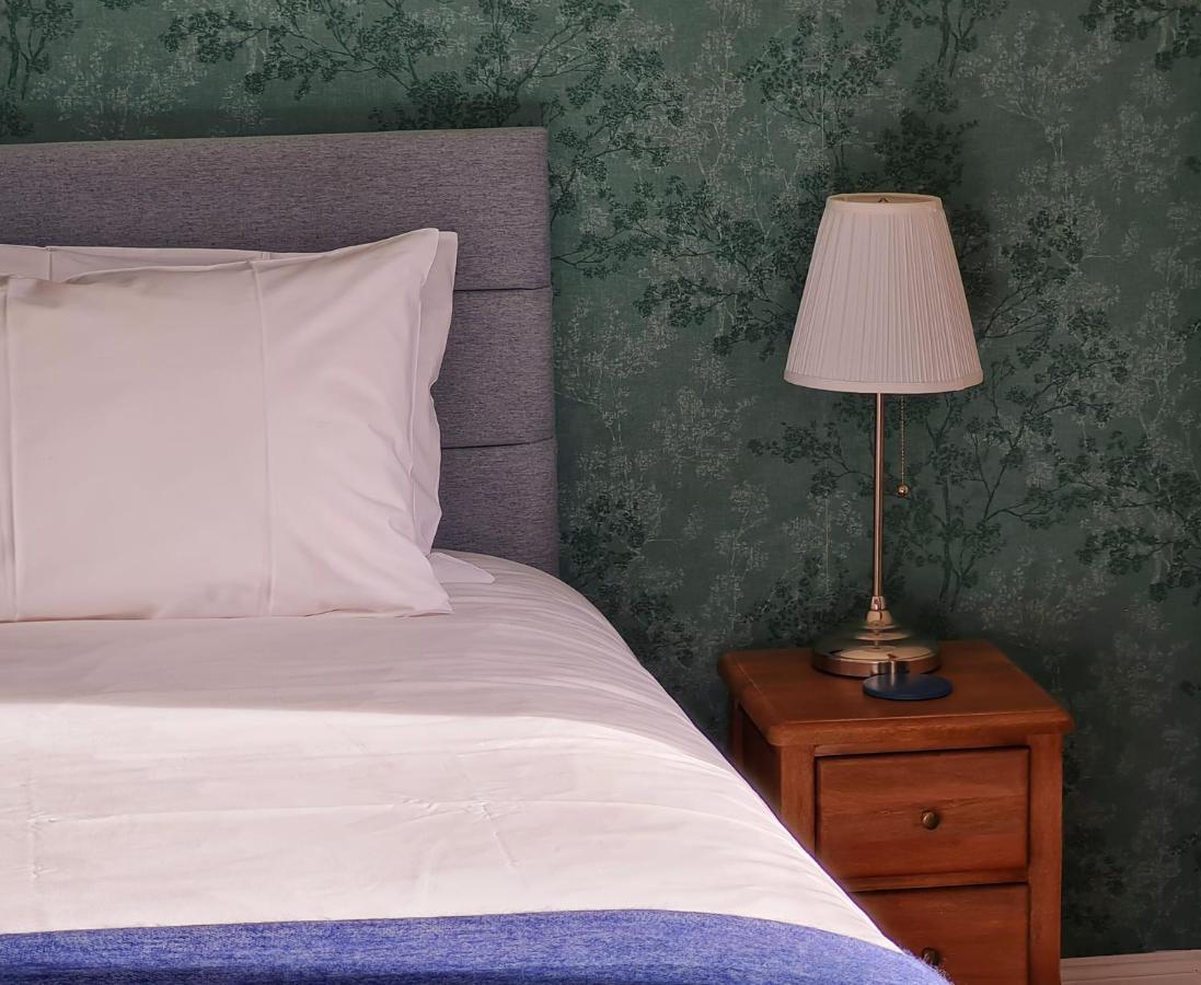 Atholl House Skye Hotel ดันวีแกน ภายนอก รูปภาพ