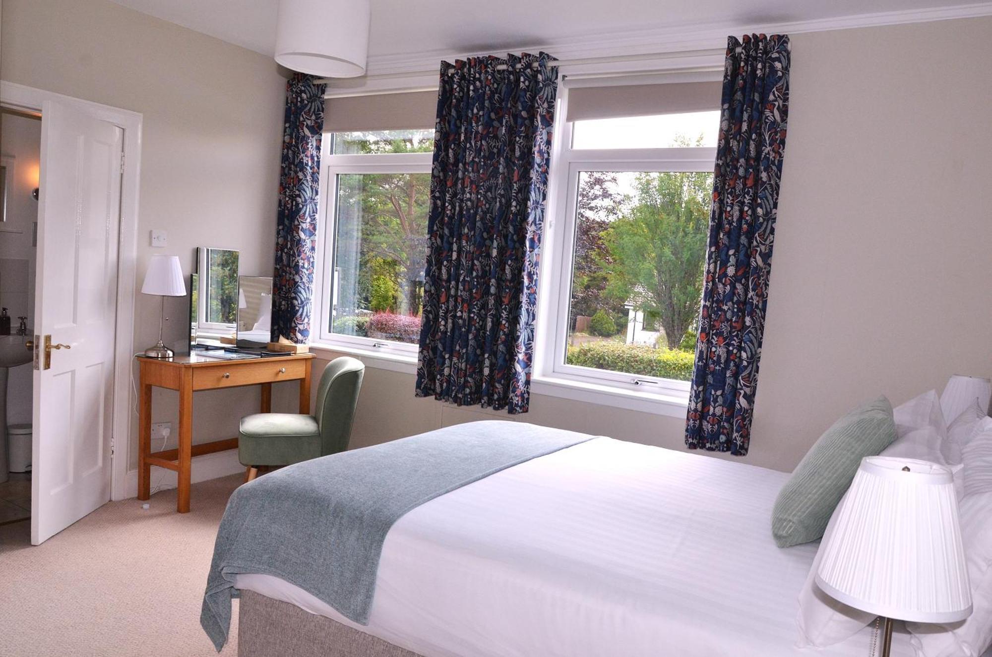 Atholl House Skye Hotel ดันวีแกน ภายนอก รูปภาพ
