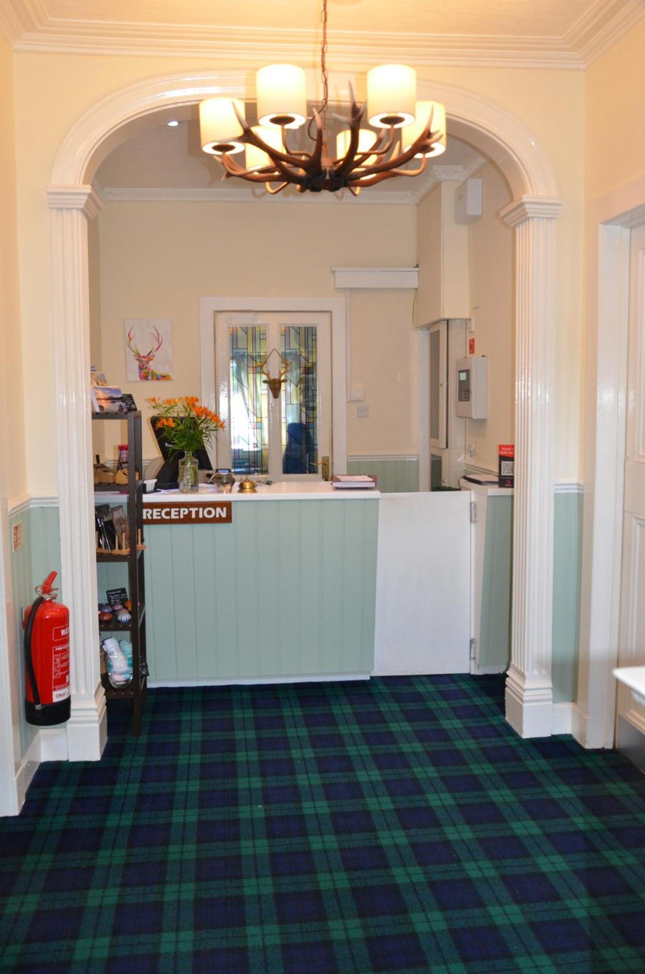 Atholl House Skye Hotel ดันวีแกน ภายนอก รูปภาพ