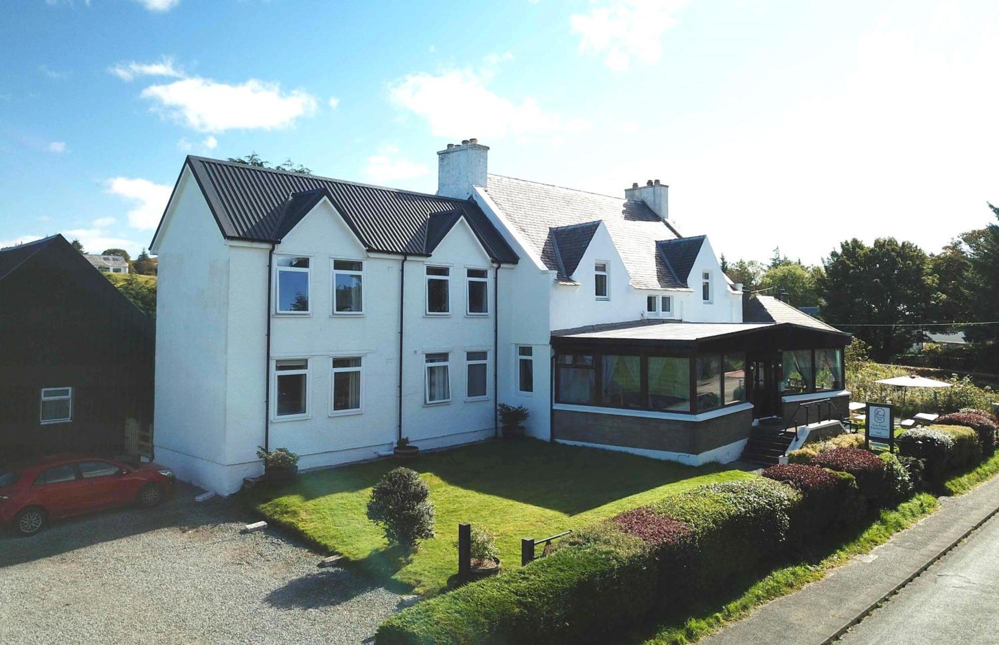 Atholl House Skye Hotel ดันวีแกน ภายนอก รูปภาพ